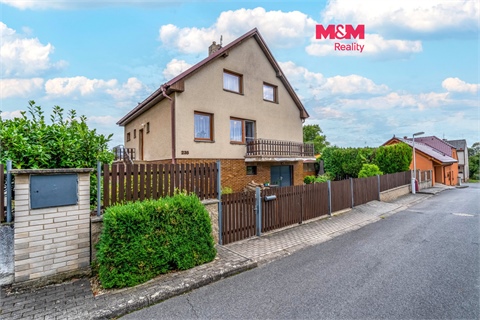 Prodej rodinného domu, 194 m² 0
