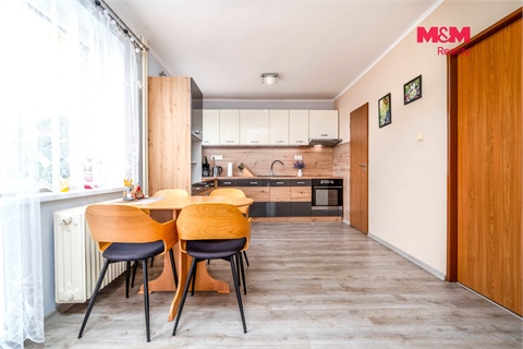 Prodej rodinného domu, 194 m² - 4