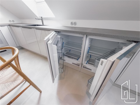 Pronájem bytu 3+1, 144 m² 26
