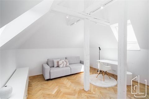 Pronájem bytu 3+1, 144 m² - 8