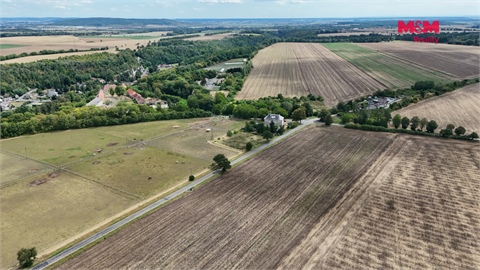 Prodej stavebního pozemku, 2 185 m² 10
