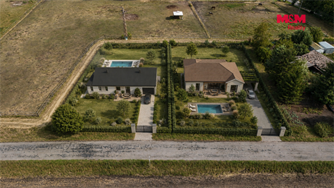 Prodej stavebního pozemku, 2 185 m² 2