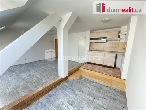 Pronájem bytu 1kk, 32 m² 0