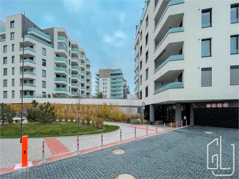 Pronájem bytu 1kk, 38 m² - 12
