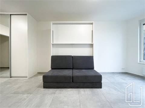 Pronájem bytu 1kk, 38 m² 6