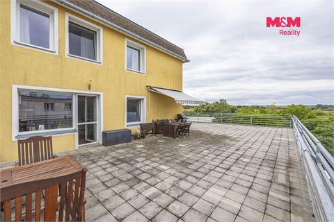 Prodej bytu 3kk, 93 m² 22