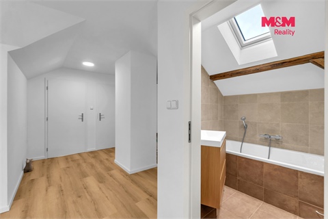 Prodej zemědělského objektu, 180 m² 10