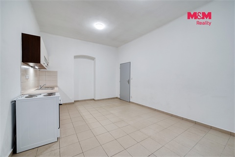 Prodej obchodních prostor, 46 m² 2