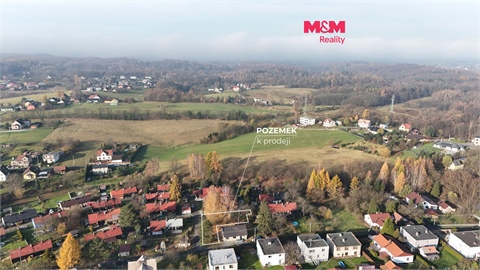 Prodej stavebního pozemku, 989 m² 0
