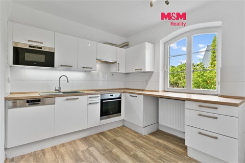Prodej bytu 3+1, 76 m² 0