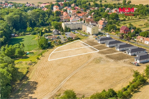 Prodej stavebního pozemku, 2 222 m² 2