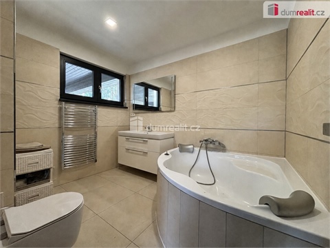 Prodej rodinného domu, 90 m² 10