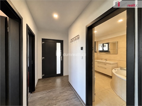 Prodej rodinného domu, 90 m² - 8