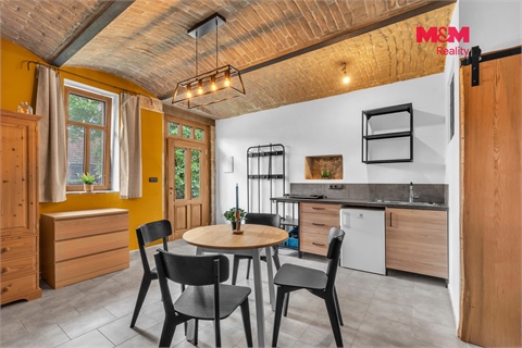 Prodej rodinného domu, 180 m² - 20