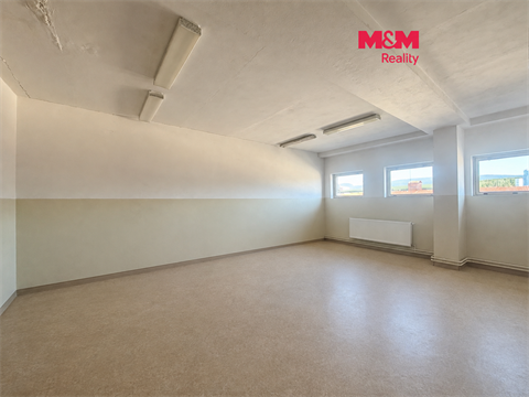 Pronájem kanceláře, 3 000 m² 0