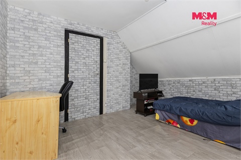Prodej rodinného domu, 250 m² 18