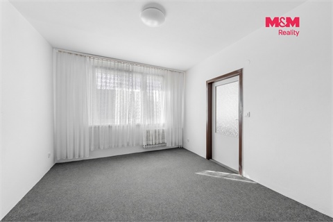 Prodej bytu 1+1, 37 m² 8