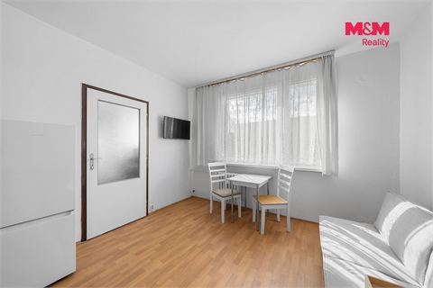 Prodej bytu 1+1, 37 m² - 2