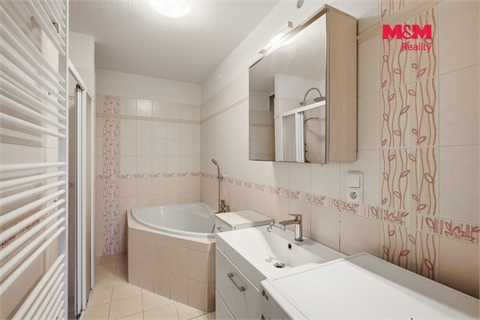 Prodej bytu 3+1, 55 m² 8