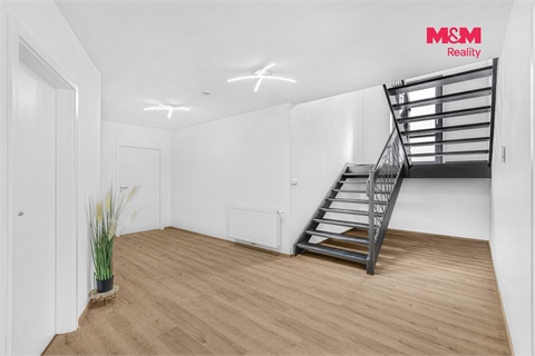 Pronájem bytu 5kk, 250 m² - 14