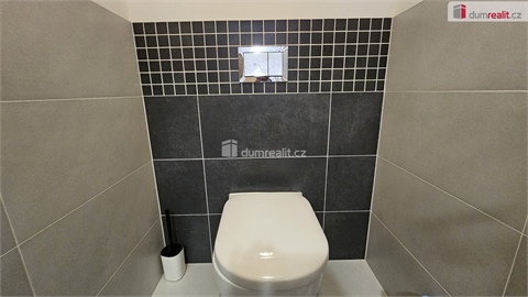 Pronájem bytu 3kk, 78 m² 10