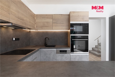 Prodej atypického bytu, 133 m² 2