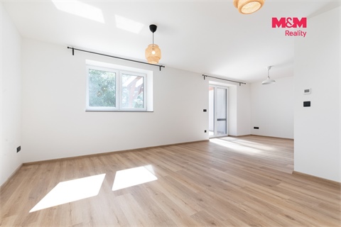 Prodej atypického bytu, 133 m² - 8