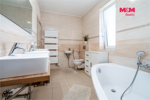 Prodej rodinného domu, 117 m² - 12