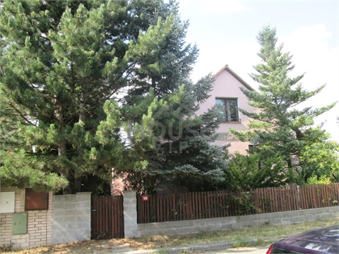 Prodej rodinného domu, 210 m² 2
