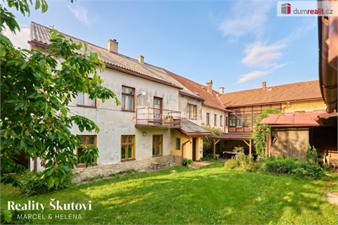 Prodej rodinného domu, 293 m² - 14