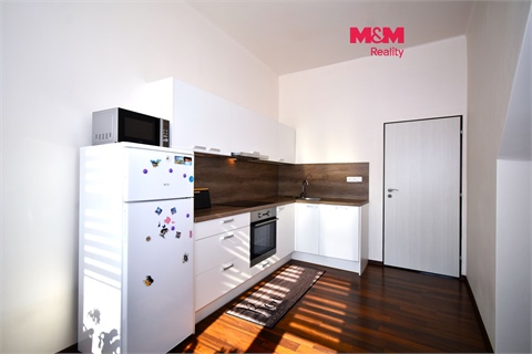 Pronájem bytu 3+1, 99 m² 0