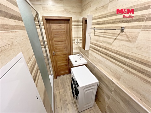 Pronájem bytu 1+1, 40 m² - 6