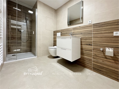 Pronájem bytu 1kk, 29 m² - 6