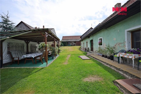Prodej rodinného domu, 212 m² - 0