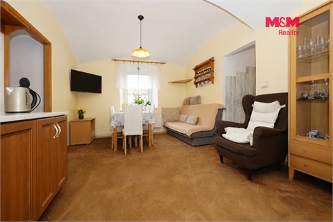 Prodej rodinného domu, 212 m² - 8