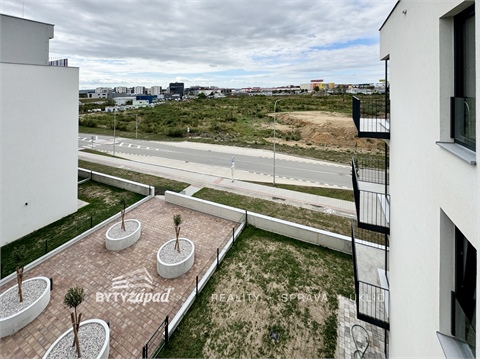 Pronájem bytu 1kk, 37 m² - 6