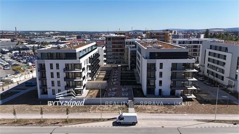 Pronájem bytu 1kk, 27 m² 8