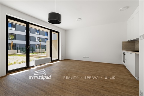 Pronájem bytu 1kk, 37 m² 0