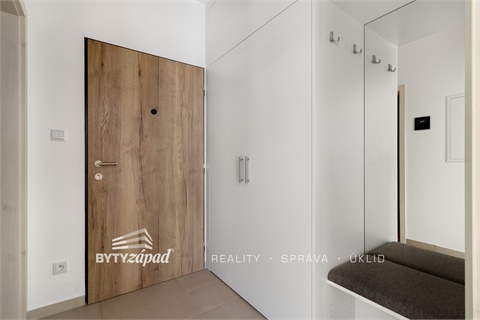 Pronájem bytu 1kk, 37 m² 6