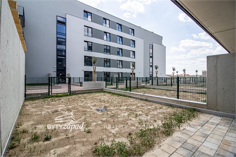 Pronájem bytu 1kk, 37 m² - 2