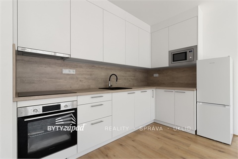 Pronájem bytu 2kk, 60 m² 6