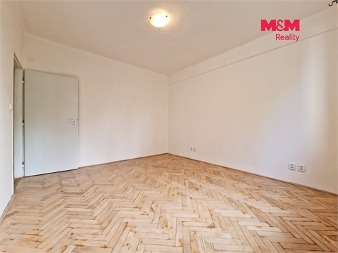 Pronájem bytu 2+1, 56 m² 28