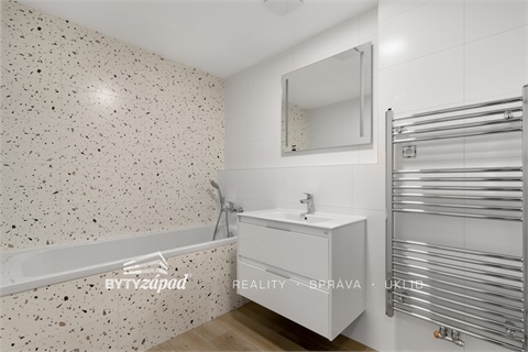 Pronájem bytu 2kk, 61 m² - 2