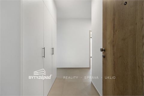 Pronájem bytu 2kk, 61 m² 6