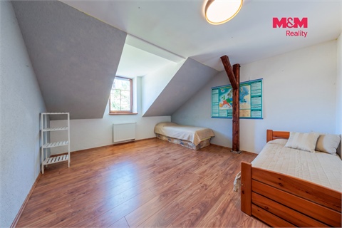 Prodej rodinného domu, 351 m² - 8