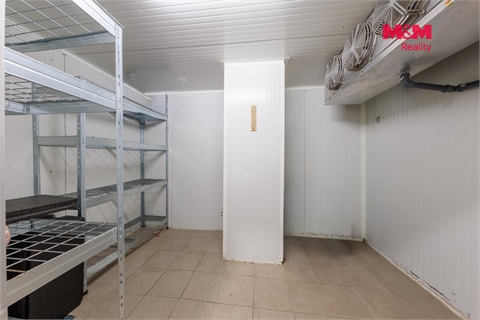 Prodej rodinného domu, 351 m² 24