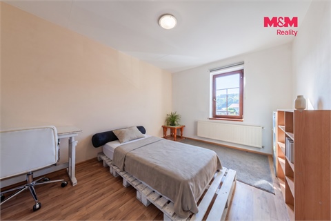 Prodej rodinného domu, 351 m² - 14