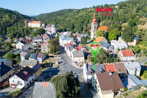 Prodej rodinného domu, 351 m² 0
