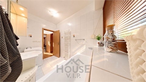 Prodej bytu 2kk, 52 m² - 22