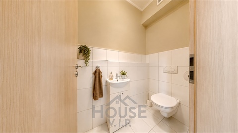 Prodej bytu 2kk, 52 m² - 26